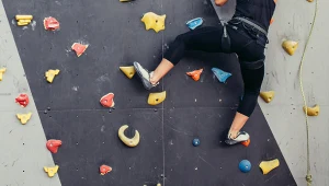 72-latka zginęła w wypadku na ściance wspinaczkowej (zdjęcie ilustracyjne)