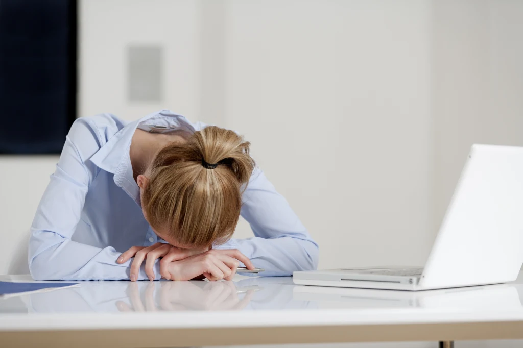 Magnez jest niezbędny do prawidłowego funkcjonowania organizmu. Jeśli go brakuje, pojawia się zmęczenie