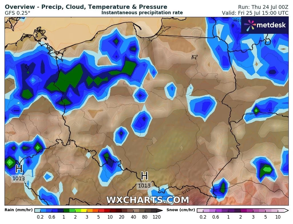 Pogoda w piątek będzie najmniej przyjemna na zachodzie kraju. Lokalnie mogą występować burze Kolorowa mapa meteorologiczna Polski oraz części sąsiednich krajów z zaznaczonymi prognozowanymi opadami deszczu i śniegu, obszarami wysokiego ciśnienia oraz chmurami, różne odcienie niebieskiego i zielonego wskazują różną intensywność opadów.