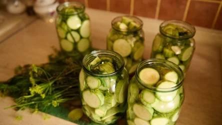 Cukinia z czosnkiem.