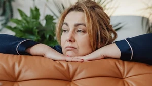 Śpisz w ten sposób? Zmień to jak najszybciej. Serce nareszcie odpocznie 