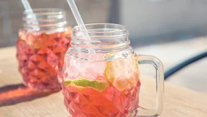 Pij zamiast wody i ziołowej herbaty. Naturalnie nawadnia, podkręca metabolizm