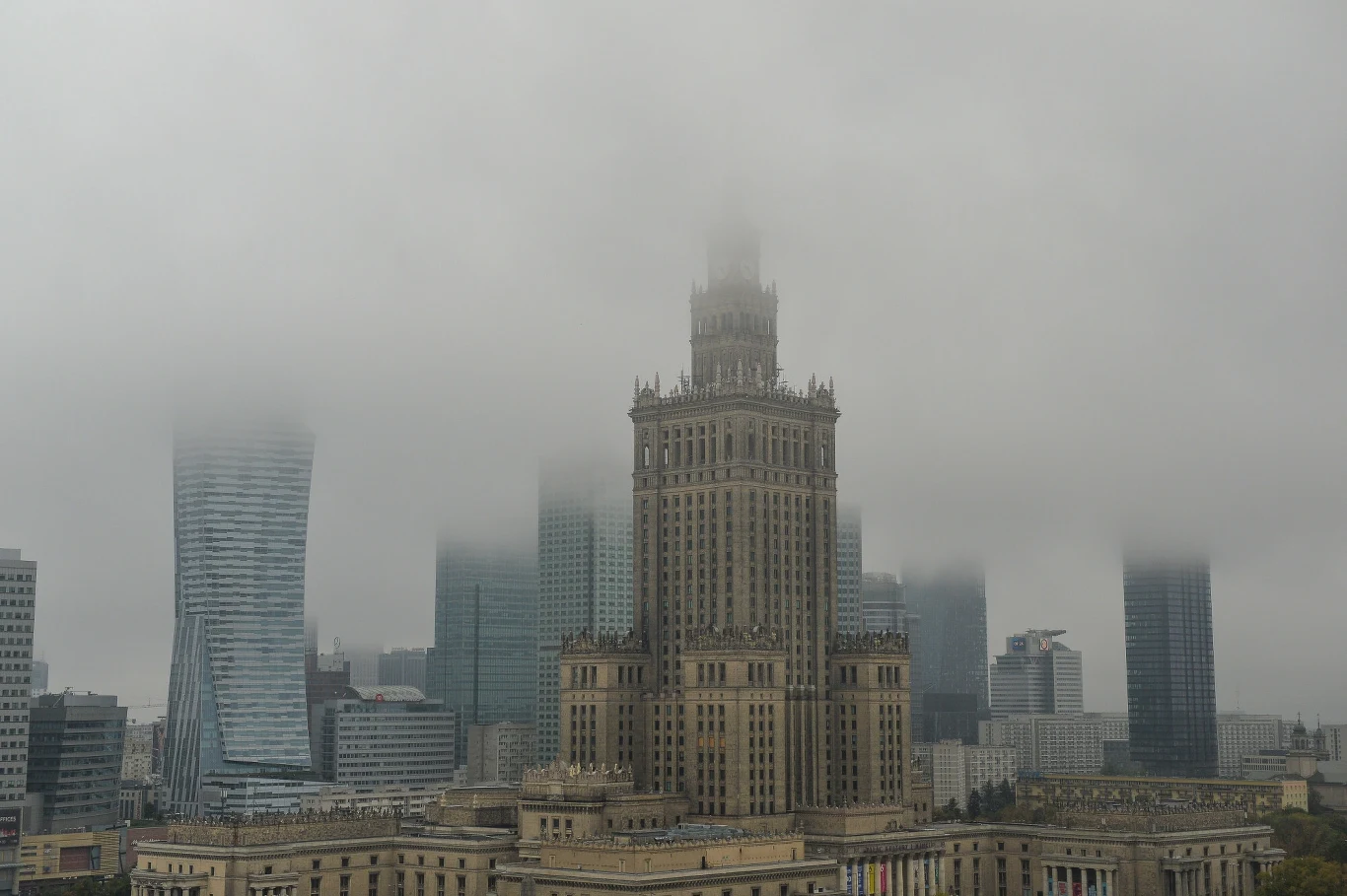 Bank Światowy podtrzymał prognozę wzrostu PKB Polski w 2025 roku. Na zdj. Warszawa Warszawa