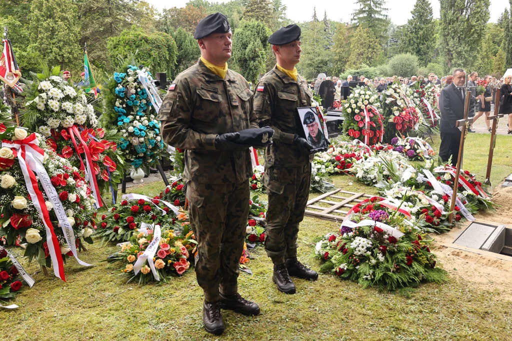 Uroczystości pogrzebowe gen. Waldemara Skrzypczaka