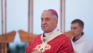 Były prymas w szpitalu. Episkopat wydał komunikat, stan jest "poważny"