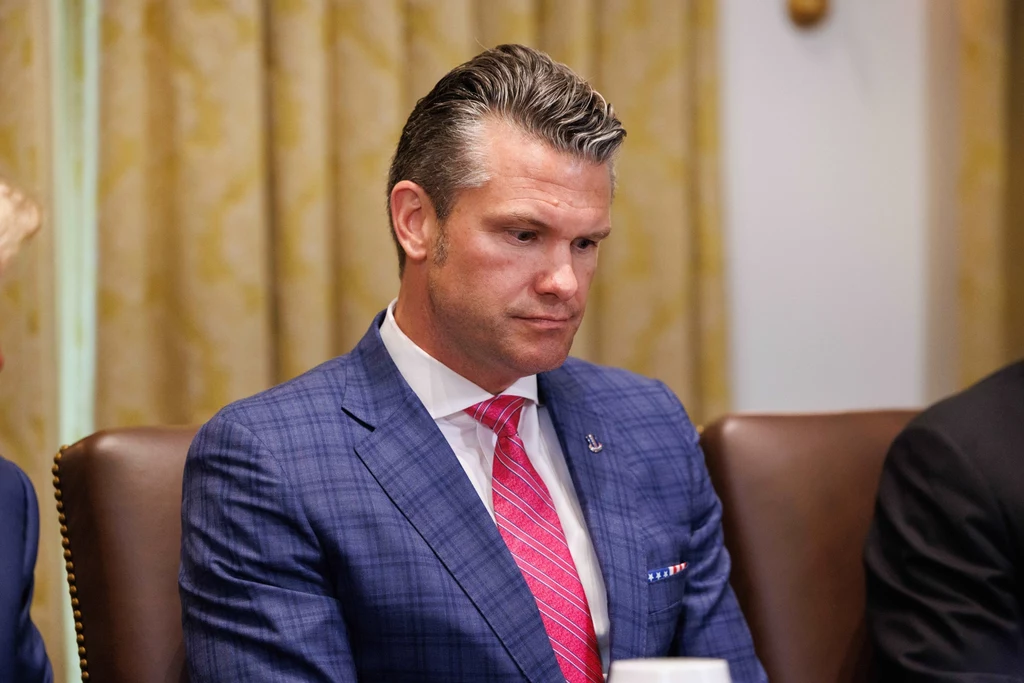 Pete Hegseth - szef Pentagonu Pete Hegseth - szef Pentagonu