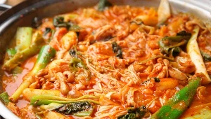 Wzmacnia odporność, odchudza i dodaje energii. Koreanki jedzą codziennie, a Polki nie chcą słyszeć