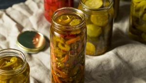 Ogórki w tej zalewie biją na głowę konserwowe. Lepszych w życiu nie jadłam