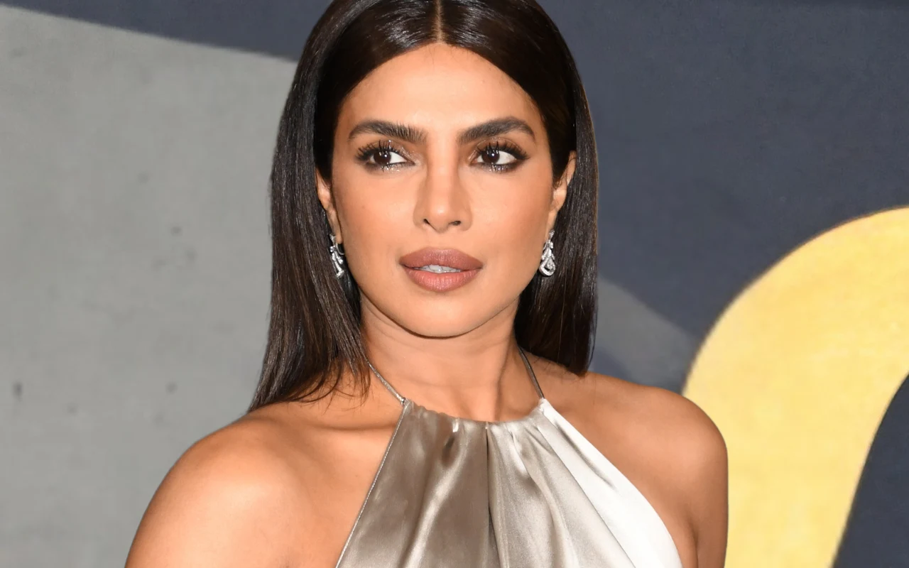Brwi jakie ma Priyanka Chopra są już niemodne