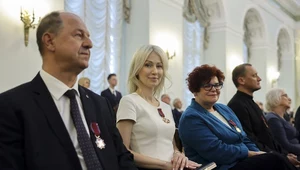 Magdalena Ogórek (C) otrzymała Złoty Krzyż Zasługi
