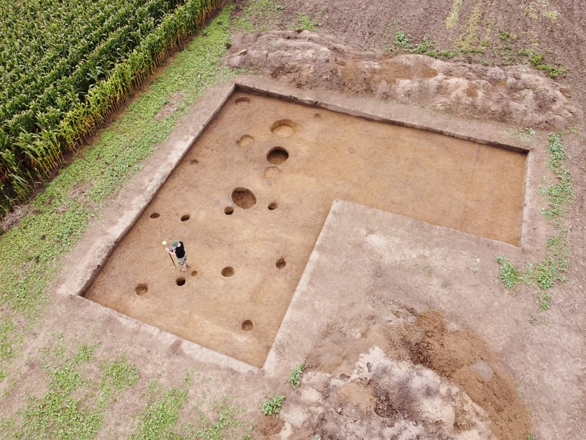 Wykopaliska archeologiczne związane z kulturą lateńską i Celtami w Samborowicach na Górnym Śląsku Wykopaliska archeologiczne związane z kulturą lateńską i Celtami w Samborowicach na Górnym Śląsku