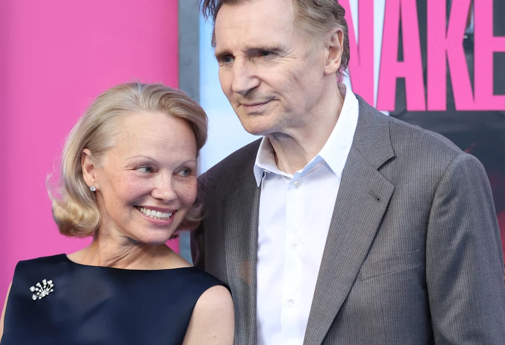 Pamela Anderson i Liam Neeson