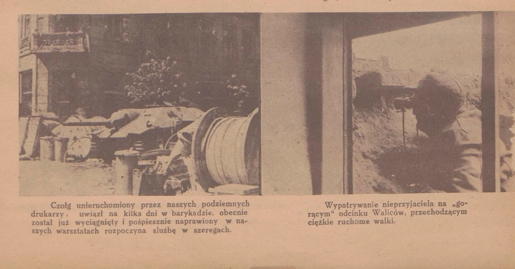 W warunkach Powstania Warszawskiego redakcje często nie miały możliwości stosowania zdjęć w gazetach. Tylko nieliczni mogli pozwolić sobie na ten luksus. Na obrazie fragment specjalnego dodatku ilustrowanego do "Biuletynu Informacyjnego" Barykada zbudowana z różnych przedmiotów, takich jak beczki i deski, ustawiona na miejskiej ulicy, obok której widoczne są fragmenty budynków oraz osoby obserwujące przez otwory w ścianach sytuację po drugiej stronie.