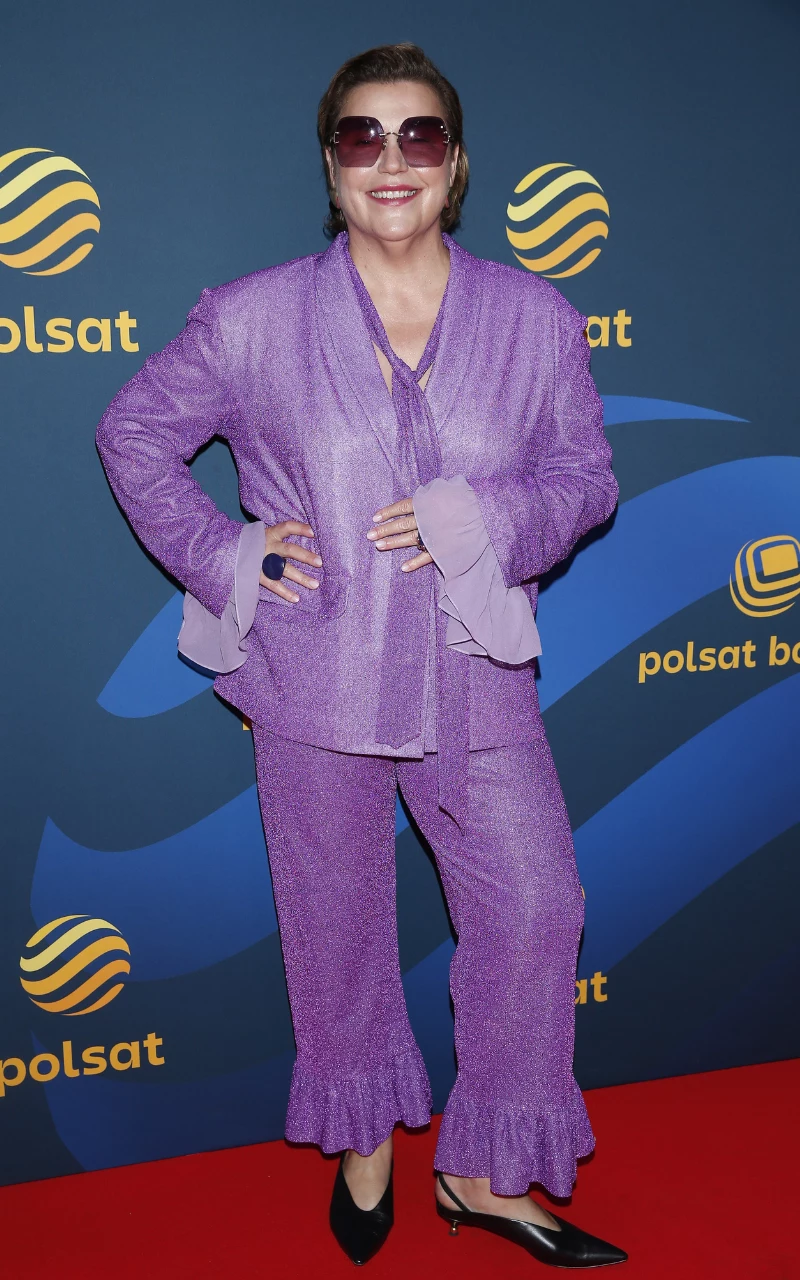 Stylistka gwiazd Jola Czaja na jesiennej ramówce Polsatu postawiła na fioletowy total look