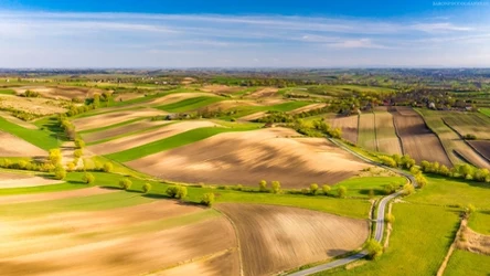 Ponidzie z lotu ptaka w okolicach Czarnocina
