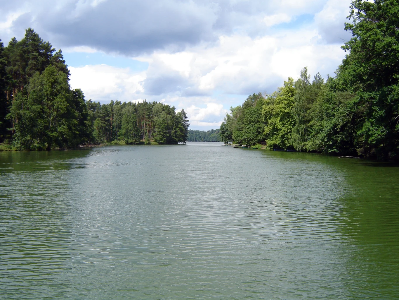 Jezioro Żurskie w Borach Tucholskich 