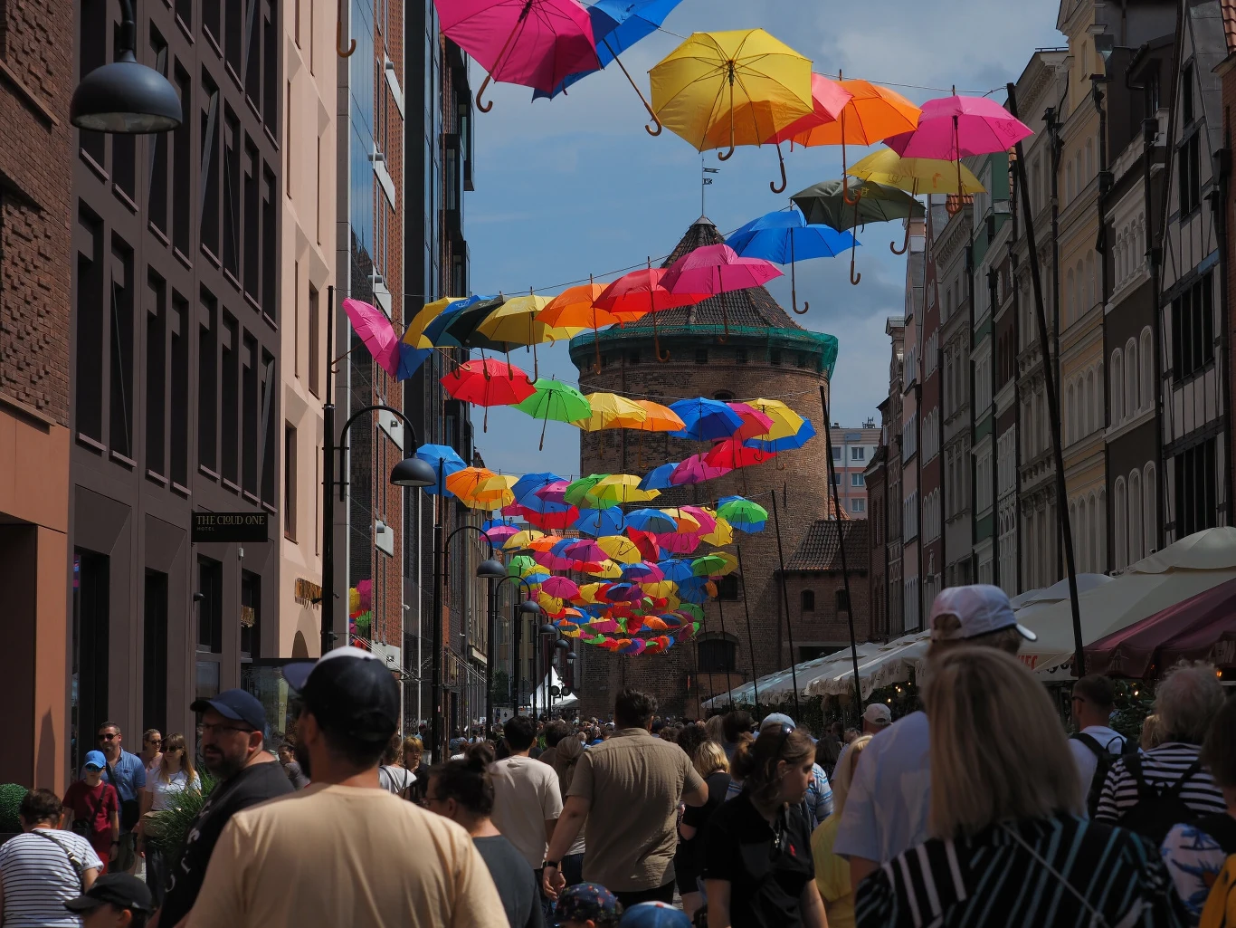 Polskie miasto na liście najlepszych kierunków Ryanaira na 2026 r. Jarmark dominikański w Gdańsku trwa do połowy sierpnia.