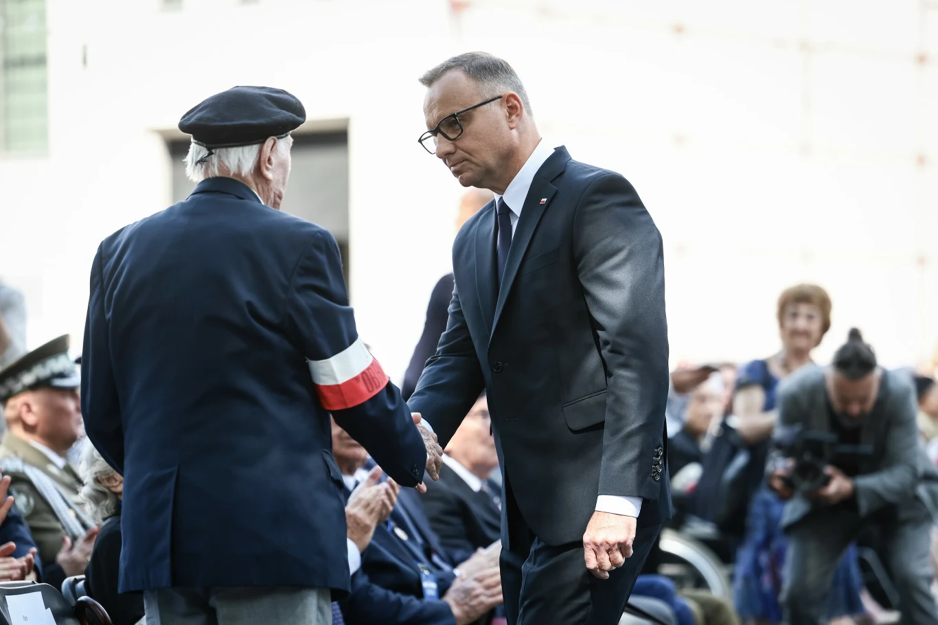 Prezydent Andrzej Duda i Janusz Komorowski ps. "Antek" podczas obchodów rocznicy wybuchu powstania warszawskiego Prezydent Andrzej Duda i Janusz Komorowski ps. "Antek" podczas obchodów rocznicy wybuchu powstania warszawskiego