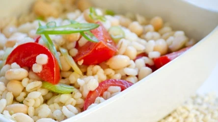 Ta kasza była popularna w PRL-u. Dziś znów chętnie po nią sięgamy, bo jest bardzo zdrowa. 