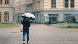 Ciepła bluza zamiast kremu z filtrem. Nadciąga duże ochłodzenie