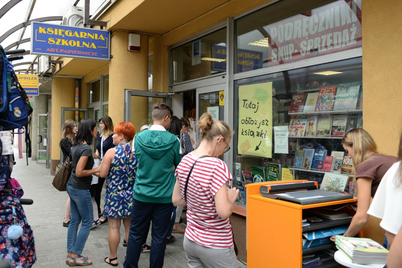 Świadczenie 300 plus to jednorazowe wsparcie finansowe dla rodziców Świadczenie 300 plus to jednorazowe wsparcie finansowe dla rodziców