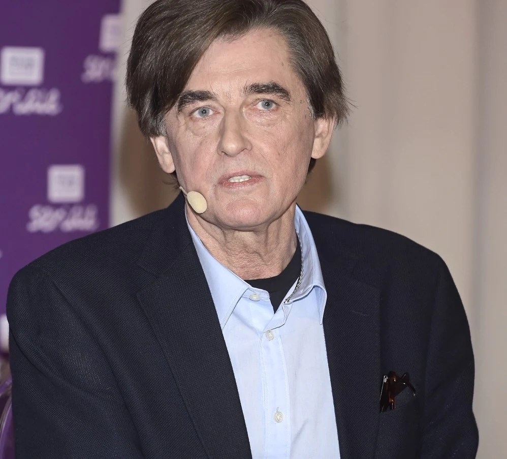 Jan Piechociński jest z Ewą Bystrzejewską już 40 lat, a nigdy nie nazwał jej żoną Jan Piechociński jest z Ewą Bystrzejewską już 40 lat, a nigdy nie nazwał jej żoną