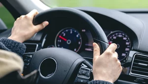 Zjechałeś z autostrady? Zastosuj zasadę 60 sekund. Oszczędzisz tysiące