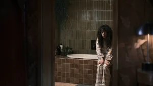 Sally Hawkins w scenie z "Oddaj ją"