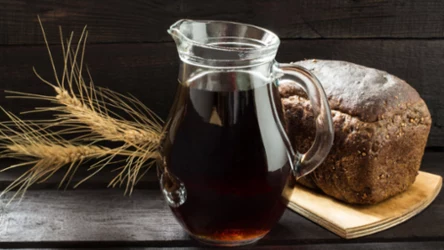W PRL był kultowym napojem, później o nim zapomnieliśmy. Dzisiaj wraca jako modne superfood