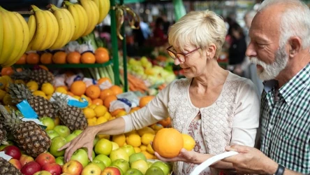 Jakie owoce powinni wybierać seniorzy?