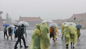 Milionom Chińczyków nakazano pozostanie w domach. Pekin ostrzega mieszkańców