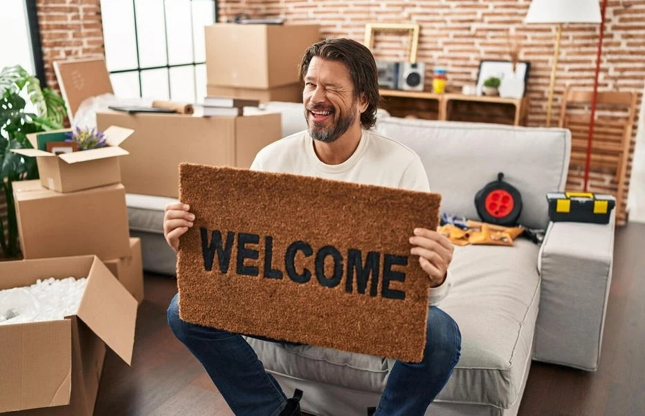 Wycieraczka pełni głównie funkcję praktyczną, jednak może wpływać na estetykę całego pomieszczenia