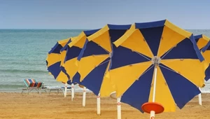 Krystaliczna woda, komfortowy dojazd z Polski. Najlepsze włoskie plaże