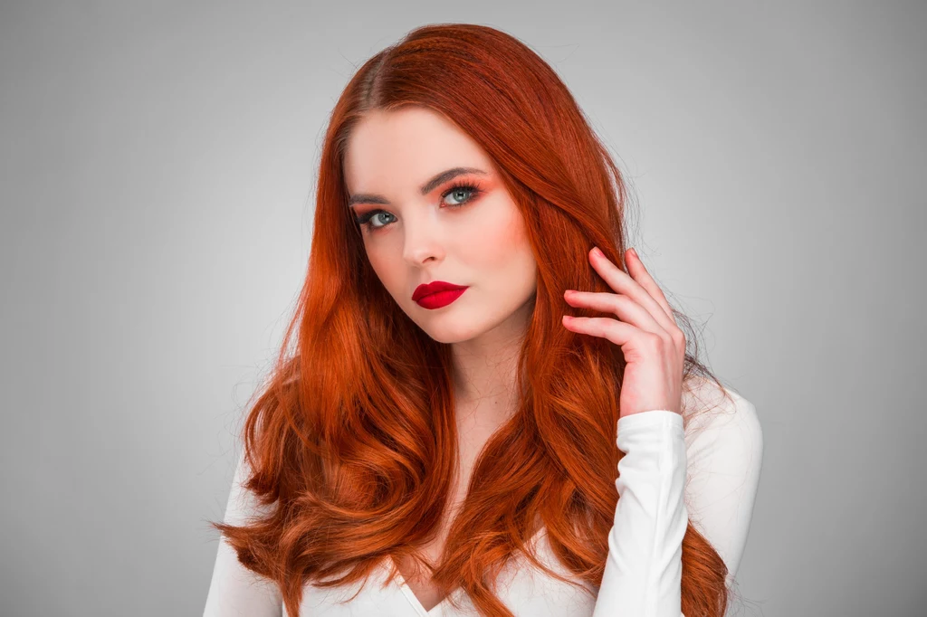 Latem twoje włosy tego potrzebują. Naturalny sok działa lepiej niż serum Latem twoje włosy tego potrzebują. Naturalny sok działa lepiej niż serum