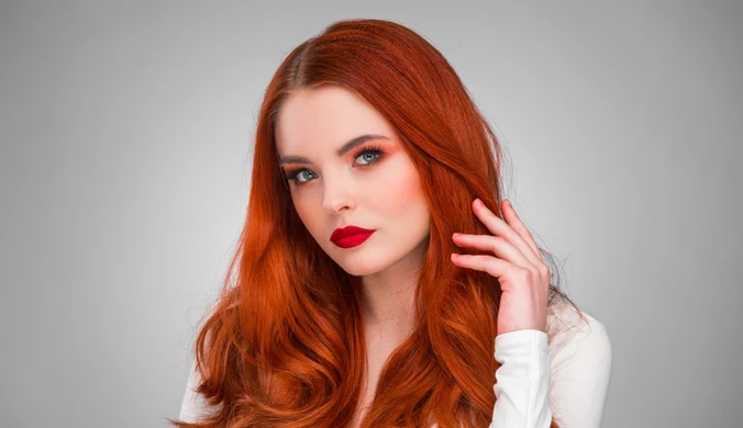 Latem twoje włosy tego potrzebują. Naturalny sok działa lepiej niż serum