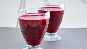 Pij szklankę rano. Dodaje energii, odchudza, ujędrnia skórę i detoksykuje