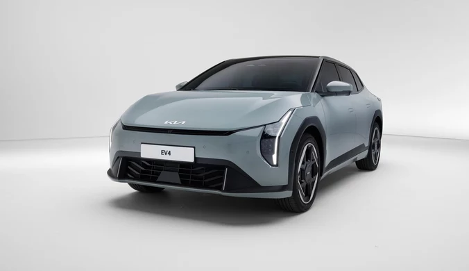 Kia EV4 nadjeżdża do Polski w dwóch wersjach nadwozia - hatchback i fastback.