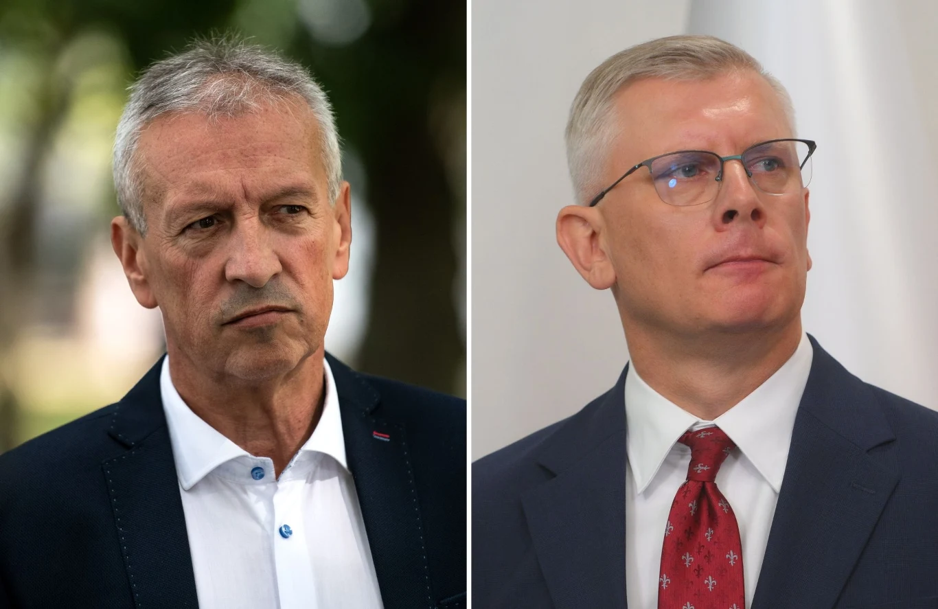 Od lewej: Jacek Dobrzyński, Sławomir Cenckiewicz Dwaj mężczyźni w starszym wieku, każdy sfotografowany osobno, jeden na tle rozmytego krajobrazu, drugi na tle jasnej ściany; obaj mają poważny wyraz twarzy, noszą marynarki i koszule.