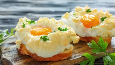 Obłoczki Jajeczne nie tylko pysznie smakują, ale wspaniale prezentują się na talerzu