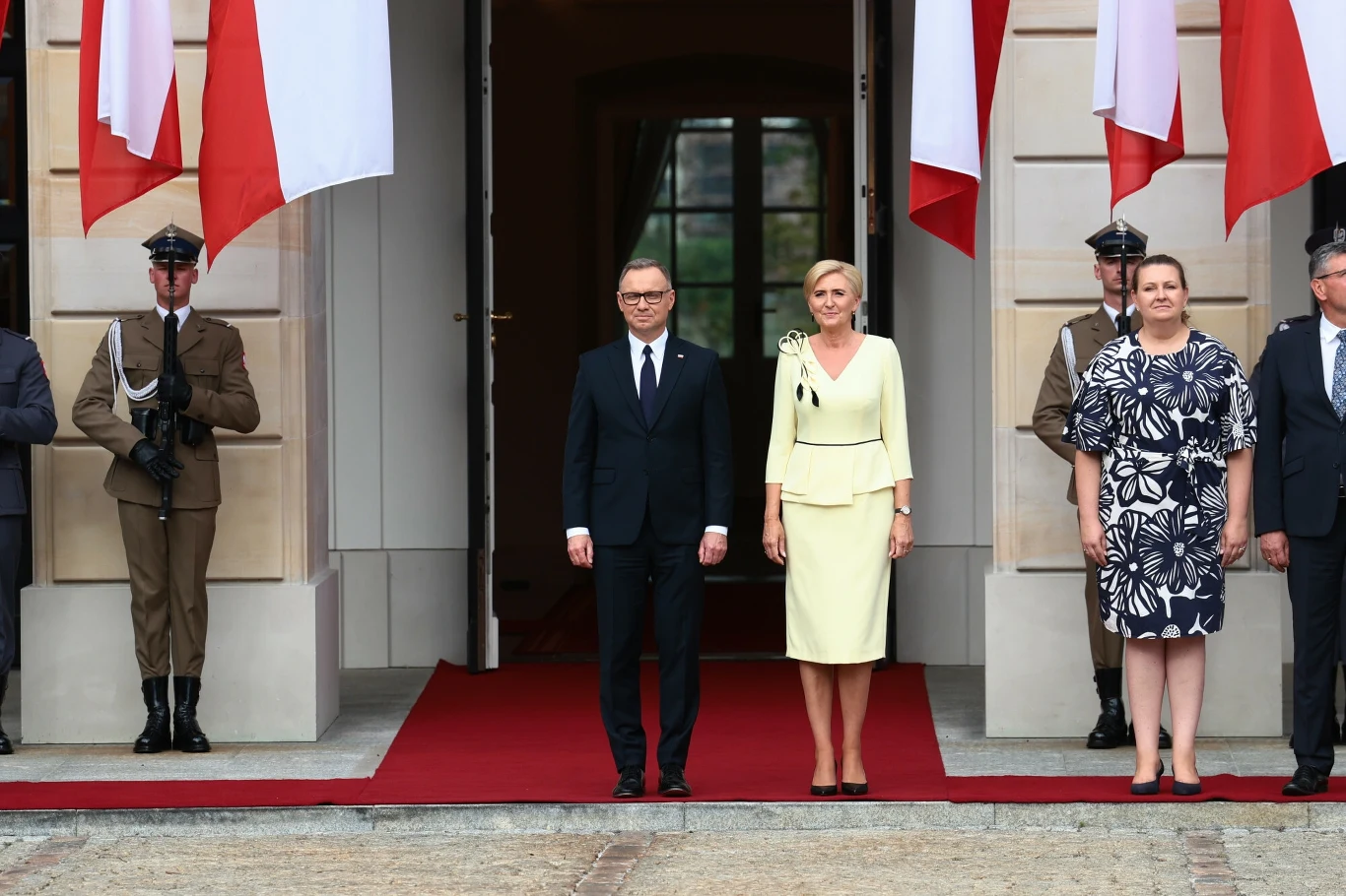 Andrzej Duda we wtorek, 5 sierpnia pożegnał się ze współpracownikami i Polakami. Andrzej Duda we wtorek, 5 sierpnia pożegnał się ze współpracownikami i Polakami.