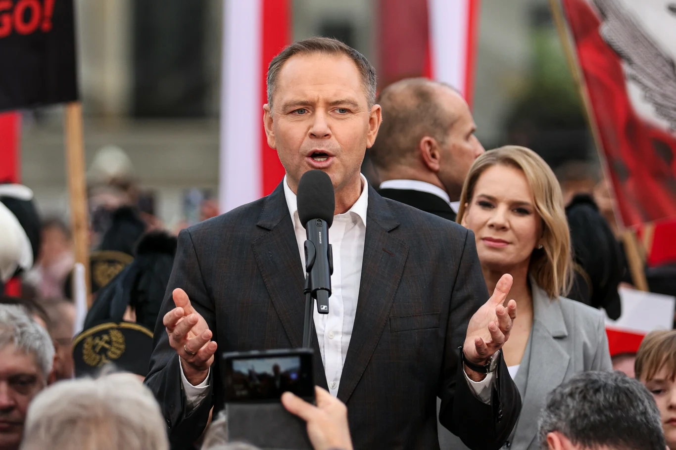 Karol Nawrocki złożył wiele obietnic w trakcie kampanii wyborczej Karol Nawrocki złożył wiele obietnic w trakcie kampanii wyborczej