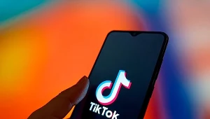 TikTok w Egipcie. Nadzieja dla ubogich, problem dla rządu