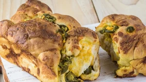 Ten chlebek jest przepyszny, ma oryginalny smak