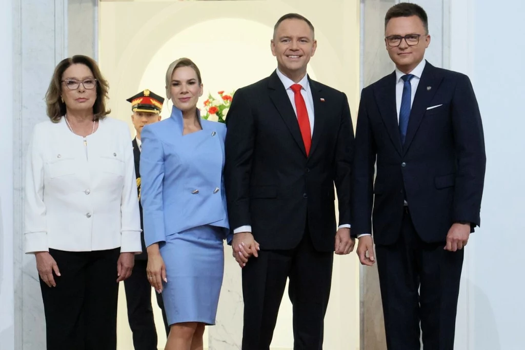 Małgorzata Kidawa-Błońska zdecydowała się na niezwykle klasyczną stylizację Małgorzata Kidawa-Błońska zdecydowała się na niezwykle klasyczną stylizację