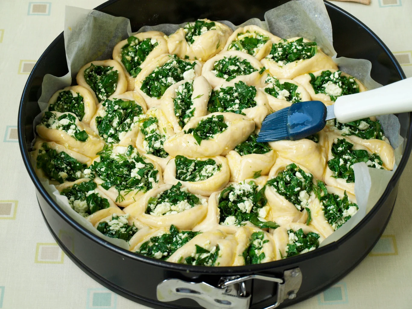 Jeśli lubisz szpinak i ser feta, ten przepis cię zachwyci Jeśli lubisz szpinak i ser feta, ten przepis cię zachwyci