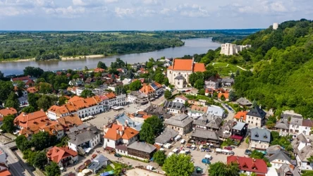 Kazimierz Dolny to urokliwe miasteczko położone nad Wisłą. W sam raz na weekendowy wypad.