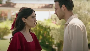 Zeynep i Halil w scenie z "Wichrowego wzgórza"