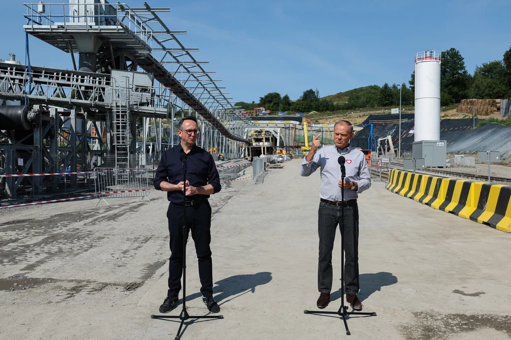 Donald Tusk odwiedził budowę tunelu kolejowego