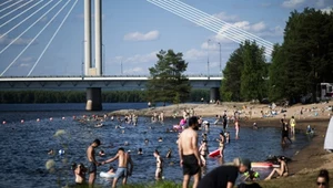 Niespodziewane upały zalały północ Europy. Ludzie kładli się obok lodówek 