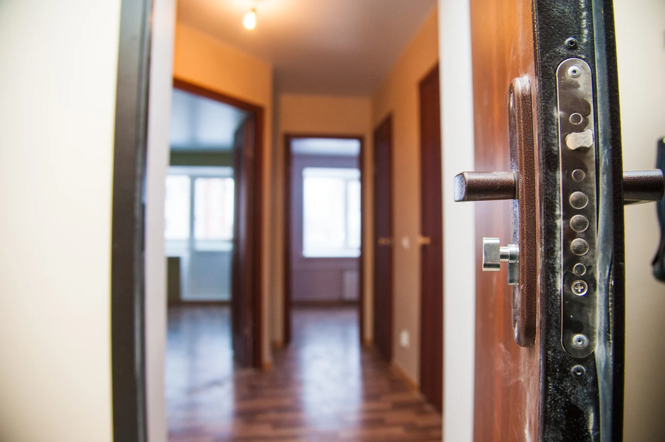 Dofinansowanie na wymianę drzwi zewnętrznych w programie "Czysta Powietrze". Dofinansowanie na wymianę drzwi zewnętrznych w programie "Czysta Powietrze".